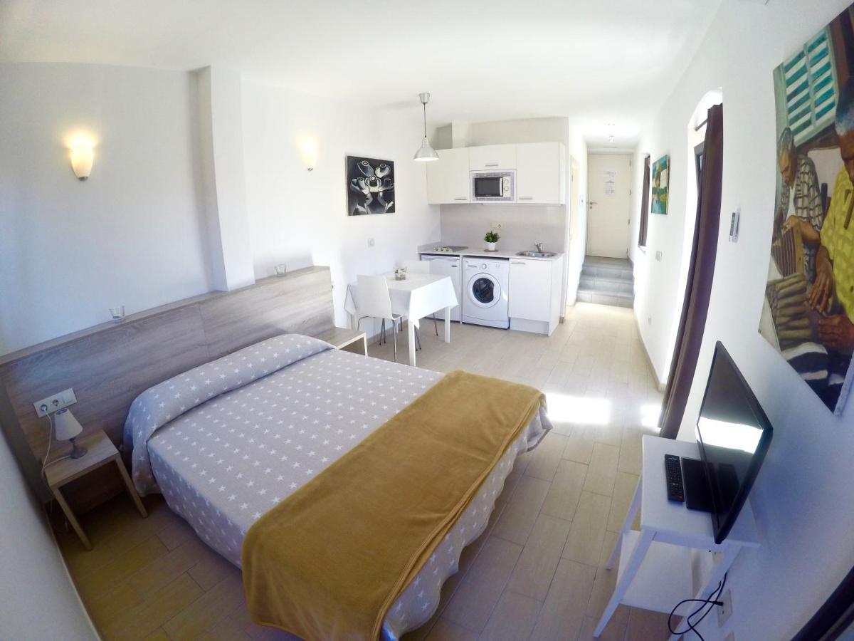 Apartaments Fonda Comerc Torroella de Montgrí Eksteriør billede